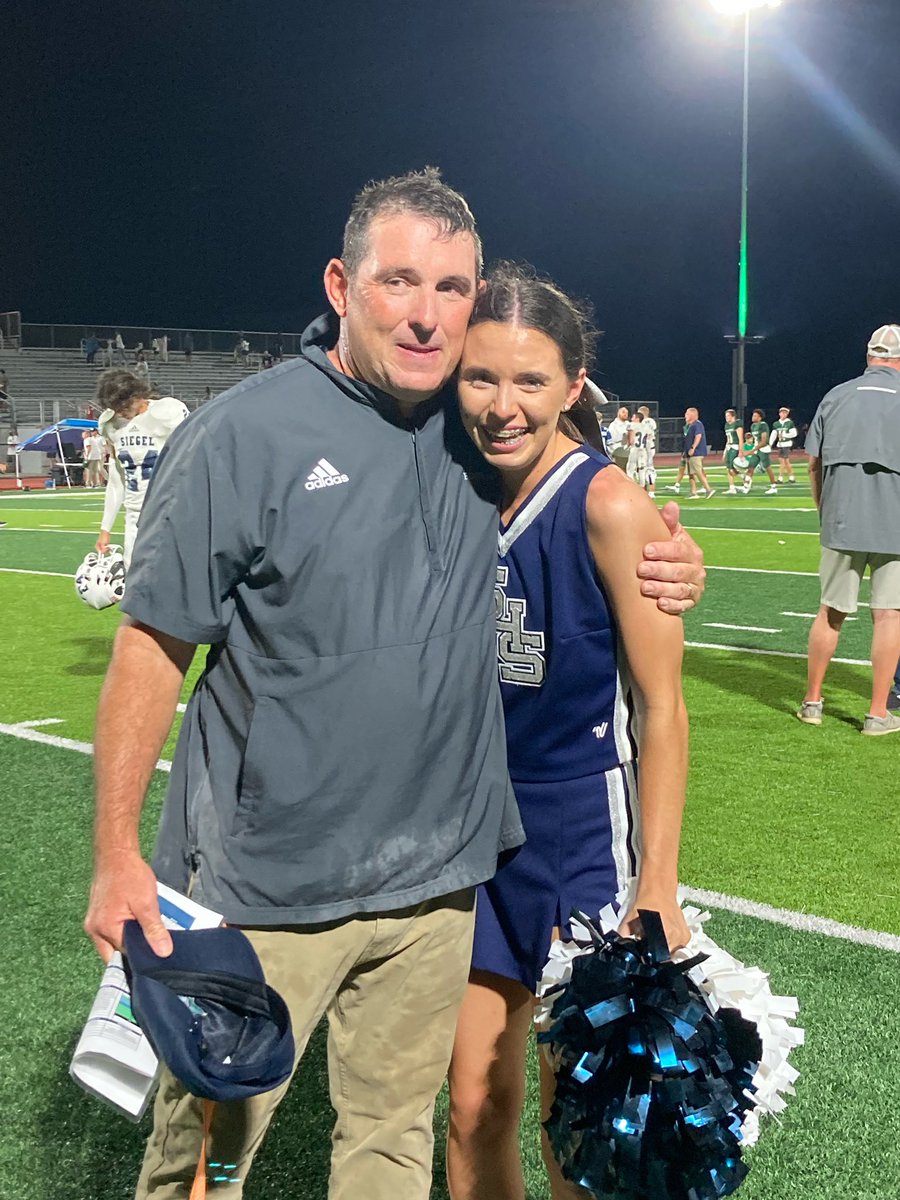 RenshawAlly's tweet photo. the worst photo ever taken, but I am just so happy to be wearing navy and silver! I love you Siegel High Football! @RenshawAdam #p2bass #P2FINISH https://t.co/BKpaGKrZ85