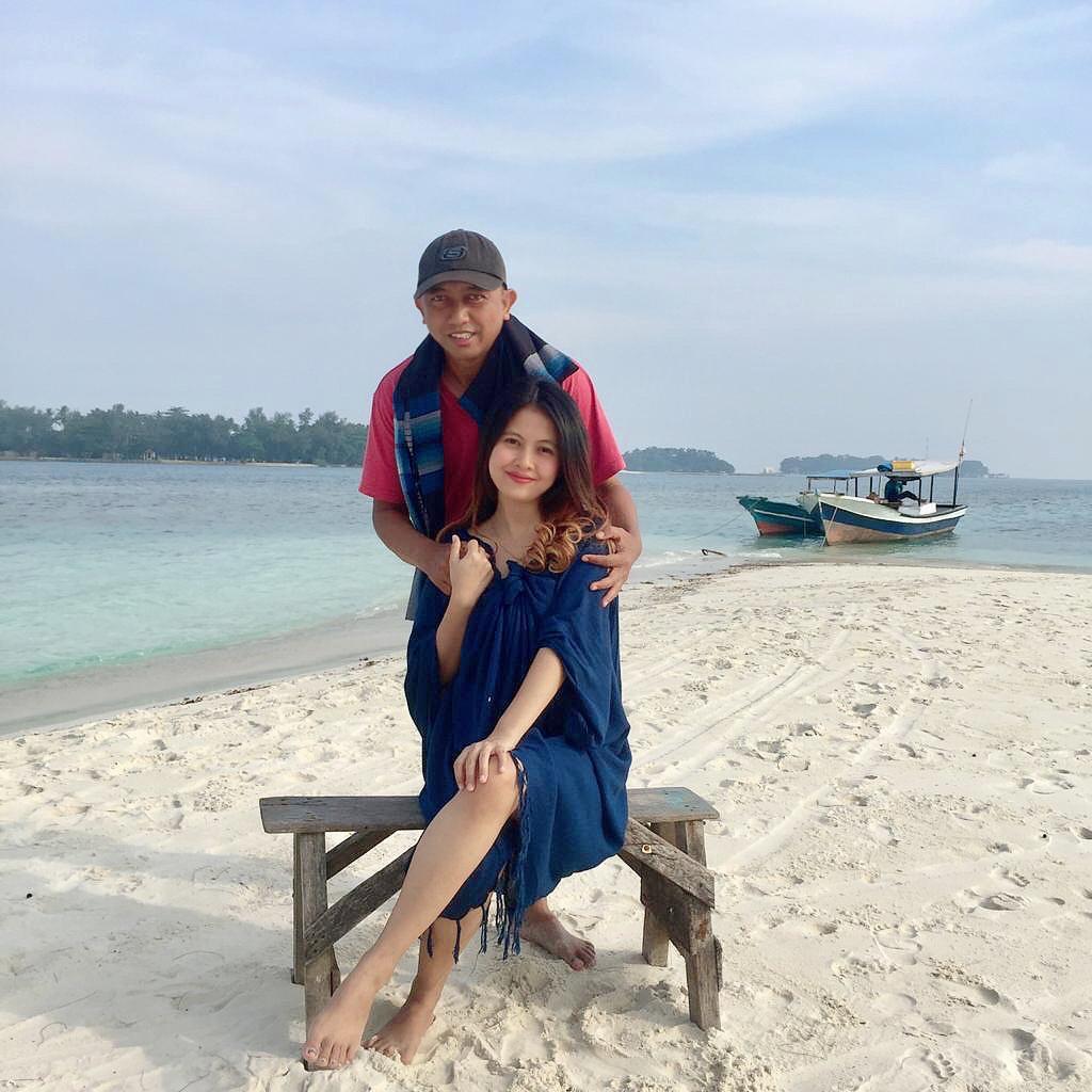 pa abu pulau harapan
menyediakan pesanan
seperti :
- pesanan tiket very pp
  jakarta pulau seribu
- ketring perasmanan/bx
- perahu jelajah/mancing 
  atau juga DIVING
- alat snorkling
- kamera undewater
- penginapan ac
- dll
bila berminat hubungi :
0857 8176 1899
0812 8975 4560