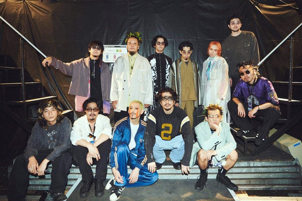 鬼のオブジェ King Gnu井口理さん登場 ミレパのfujirock21ステージは感動と驚きがたくさん Togetter