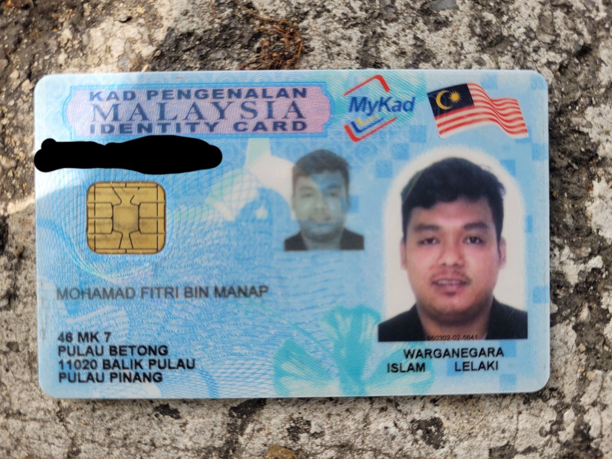 AbdulMuizKet's tweet photo. Minta tolong hebahkan kepada yang mengenali empunya seperti di gambar utk contact saya..barang peribadi dia ada dengan saya..jumpa kat tengah jalan area amerin mall balakong.. https://t.co/vmitB4DDk6