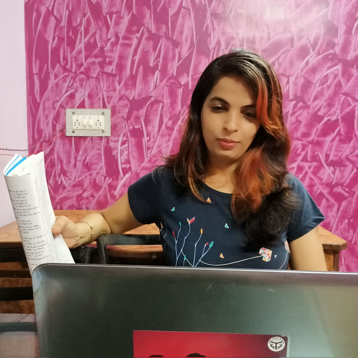 WadhvaniNaina's tweet photo. @ICICIPruMF #smartlifecontest Hey guys study and work both is very must for today's life
If work is must for earning so study is also must for gaining knowledge. Work + study is great combination to be update.
@HimanshRx
@viewsofsangita
@Nick_Model143
@nava_starlin https://t.co/3uACnHcWkL