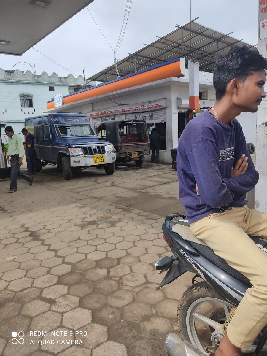 tarunkantpatel's tweet photo. @IndianOilcl ,@IOCRetail  देश के सभी पेट्रोल/डीजल पम्पों में सेवा उपभोक्ताओं के लिए पानी/वॉशरूम/वाहनों के लिए air की व्यवस्था रखने के निर्देश होने के बावजूद आपके ज्यादातर पम्पों में स्वच्छ पेयजल और वाहनों के लिए air की व्यवस्था नहीं होती है । कृपया उचित कार्यवाही का अनुरोध है। https://t.co/mro2DwjxPl