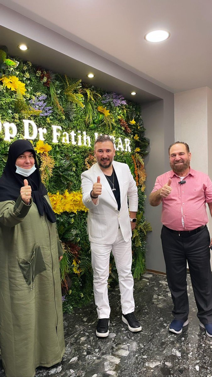 Yasemin Hanım; Konya'dan geldi. Kendisinde çok ciddi bel fıtığı vardı. Bu fıtık sol bacağının ciddi bir şekilde ağrımasına yol açıyordu. Ameliyat düzeyinde olan fıtığının ameliyatsız tedavisini gerçekleştirdik. Şimdi ise ağrısı ve sızısı kalmadı. Yürüyüşü daha sağlıklı.