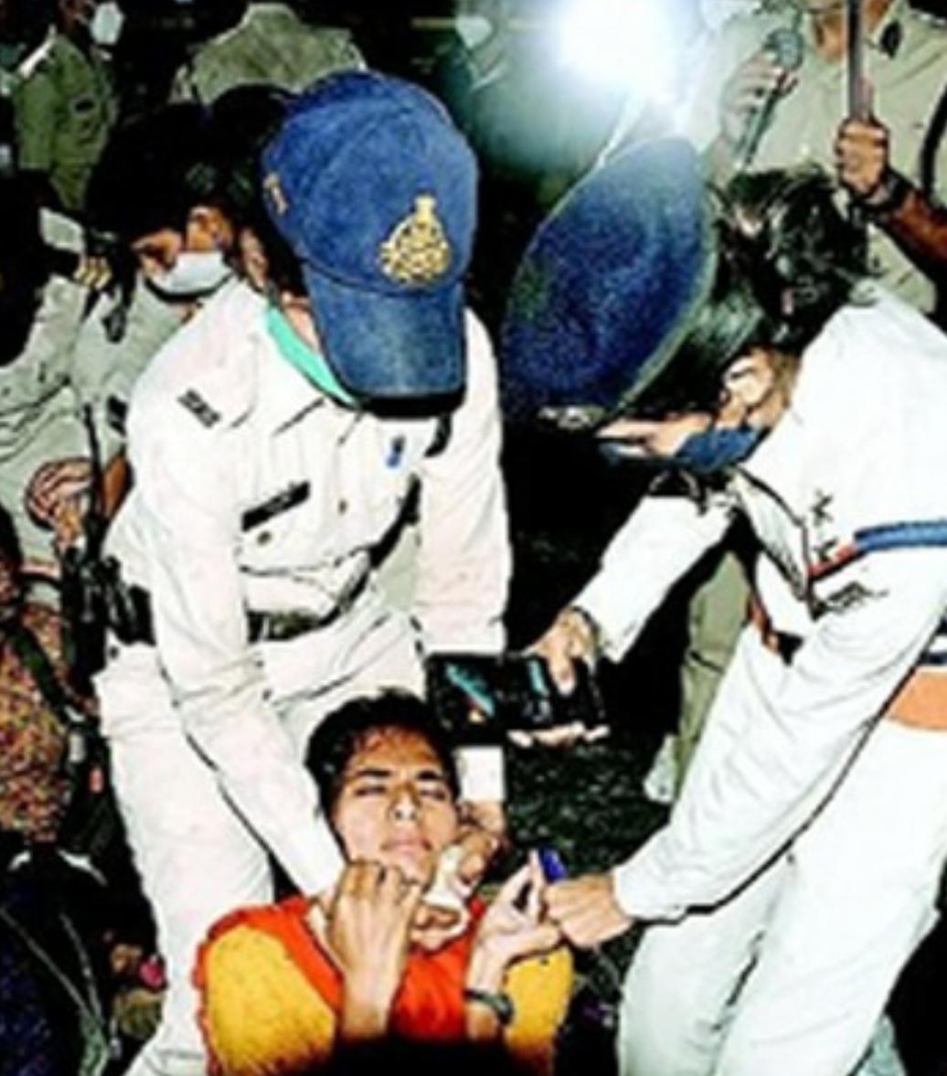 ये है रक्षाबंधन का उपहार
शर्म करो शिवराज सरकार😥😥
 <a href="/JM_Scindia/">Jyotiraditya M. Scindia</a> 
<a href="/ChouhanShivraj/">Shivraj Singh Chouhan</a> <a href="/Indersinghsjp/">इन्दरसिंह परमार</a> @digpolicebhopal <a href="/PMOIndia/">PMO India</a> <a href="/OfficeOfKNath/">Kamal Nath</a> <a href="/OfficeofSSC/">Office of Shivraj</a> <a href="/schooledump/">School Education Department, MP</a> <a href="/ZeeMPCG/">Zee MP-Chhattisgarh</a> <a href="/DainikBhaskar/">Dainik Bhaskar</a> <a href="/BansalNewsMPCG/">Bansal News</a> <a href="/aajtak/">AajTak</a> <a href="/ABPNews/">ABP News</a> <a href="/ndtvindia/">NDTV India</a> @GarimaLokniti <a href="/INCMP/">MP Congress</a> <a href="/INCIndia/">Congress</a> <a href="/News18MP/">News18 MadhyaPradesh</a>