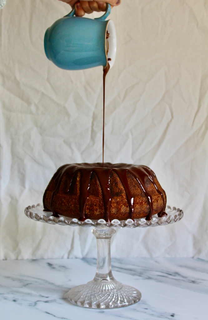 cocoalocochoc's tweet image. A fantastic bundt cake drizzled with delicious dark chocolate...it doesn't get much better than this 🍫

Find Eva Sayer's @theborrowerbakes recipe on our website today!

l8r.it/tqQO

#fairtradechocolate #cakegram #cakeinspiration #cakeideas #bundtcake #chocolatecake
