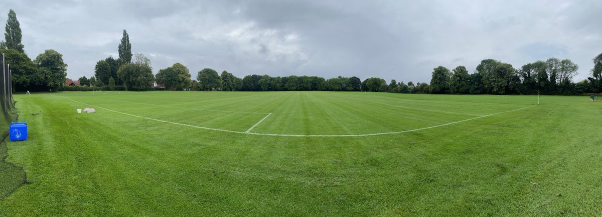 HSCMens's tweet photo. ⚪️Game Day⚫️

⚽ Firsts Vs @BridTownAFC Rovers
📍 The ‘Recca’
⌚ 2:00pm KO

#UTS #AHSCAW 
Get down and support the boys! https://t.co/DxRI0260FT