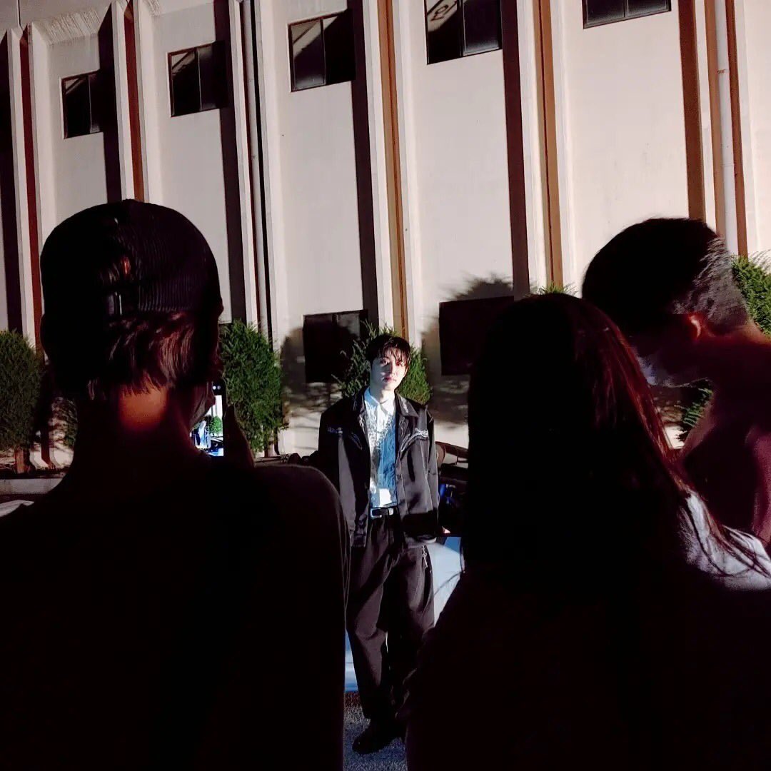 INCLEKONIC_MAI's tweet photo. ฮันบินถ่ายรูปกับรถสปอร์ตหล่อเท่ห์มาก ฮือๆ😭😭🥺 #HANBIN #BI #비아이 @shxx131bi131 https://t.co/8zOvoLoAOe