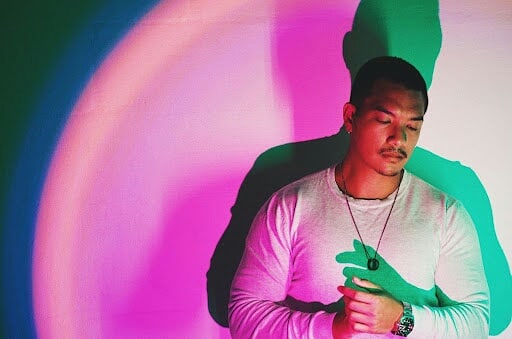 SoundCheckMNL's tweet photo. #GarethFernandez @GARETHFERNANDEZ, the most streamed Singapore-based pop artist this year, drop two-part docuseries to celebrate the success of his album "Lost In YOu" ! 🎧 First part will be on Aug 25, at 8pm SGT, second ep on Aug 31, same time on his YouTube channel.  🎤 https://t.co/godo3H0hR9