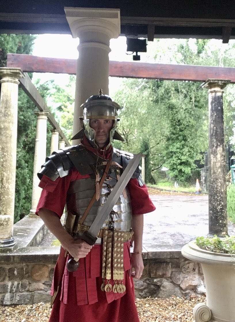 ServiliusPulex's tweet photo. Talking about the Roman army in the garden @RomanCaerleon again today. If you’re looking for something free to do on this wet day give us a visit! #Romans #Caerleon #Wales #history #free #Isca #LegIIAvg https://t.co/8XSsEkeV7k
