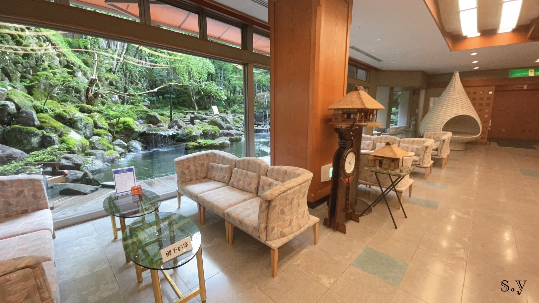 Shiori 旅するol ホテル好き 逃げ恥のロケ地になった修善寺温泉 宙sora 渡月荘金龍が素敵すぎて虜になってしまいました ロビーや客室から望む一万五千坪の大庭園と数種類の露天風呂に心身ともに癒されリフレッシュ スタッフの方の気遣いも暖かく本当に