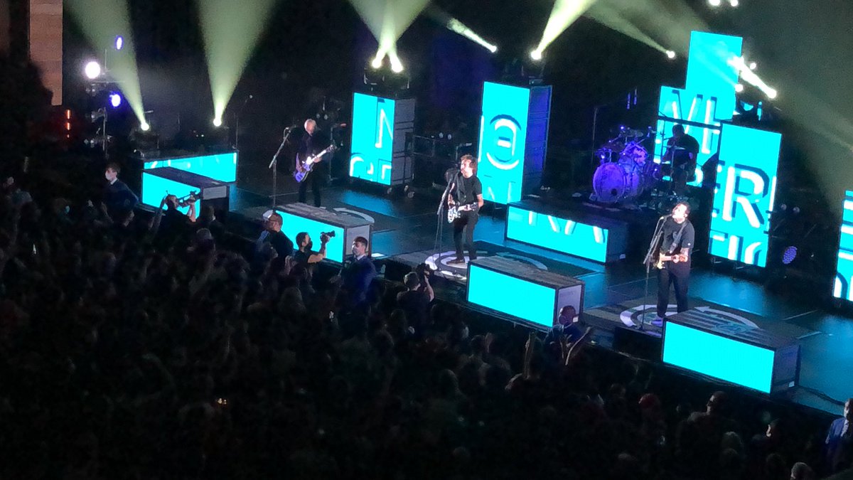 RonBrashear's tweet photo. Thanks to ⁦@riseagainst⁩ for a cathartic experience ⁦@TheChelseaLV⁩ tonight https://t.co/CL3I5RkiYY