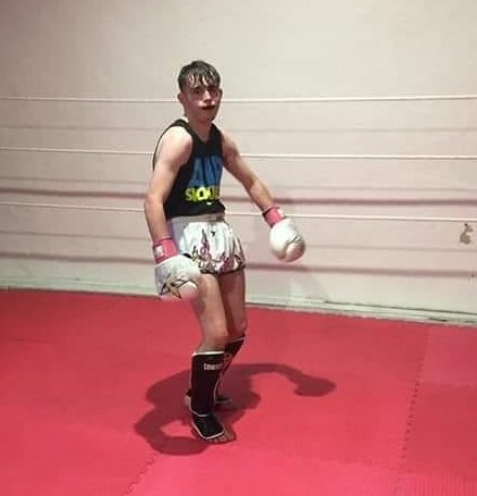 MuayWild's tweet photo. Fridays sparring session welcomed back Harry 🤗❤.  
A few more cosmetic touches happening over the weekend for the beginning of a big week for the boars 👊😬
Watch this space 🧐🔥
#nest #wildboars #muaythaitraining #kickboxing #sparring #fightingforautism #fightforautism https://t.co/mgTpYFavko