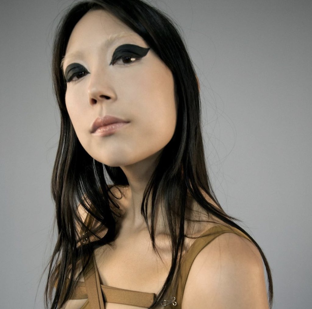 🔊 Domino Sound System 🔊

Including <a href="/sorrybanduk/">SORRY</a>’s Asha Lorenz with <a href="/glowsmusic/">Glows</a>, Sound System is our running playlist of our favourite recent independent music alongside the latest Domino singles from <a href="/matthewewhite/">Somebodyatkbaylovesyou</a>, <a href="/clinicvoot/">Clinic</a> and <a href="/sasamiashworth/">SASAMI</a>. 

🎧smarturl.it/DominoSoundSys…