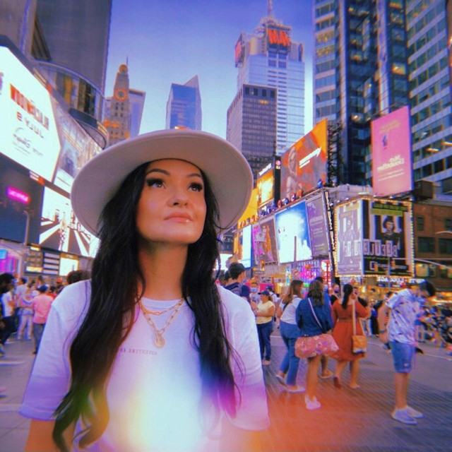 emkaymusicc's tweet photo. OUT NOW !!🔥 >> Discover New Music and Hot Talents!!😍
Give a listen to
I See You by Natalie Clark @Spotify
#Bedroom, #Lofi_Pop #new_music_friday
Follow https://t.co/lzAog5Ib53
LISTEN HERE 🎧https://t.co/LYK76Swhlc https://t.co/xJhH5goFpk