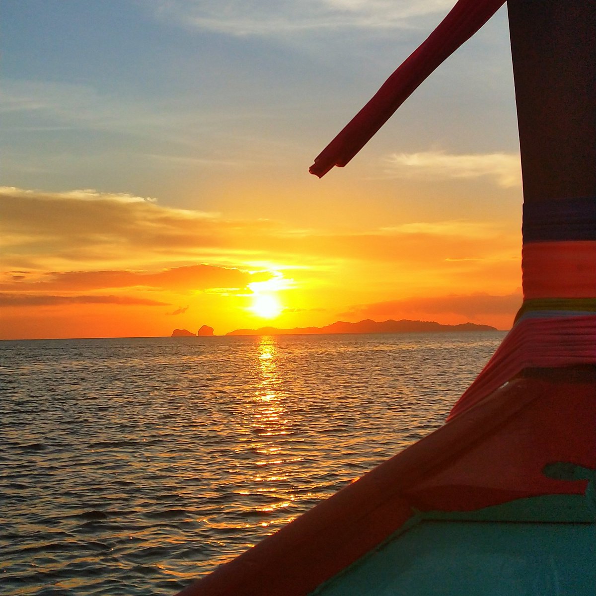 AphisakSW's tweet photo. คิดถึงทะเล...จวางงงงงงงง🐢🐳🐋🐟🐠🐡🐙🐚🐬🌊🌅 https://t.co/vrTX8XYfkD