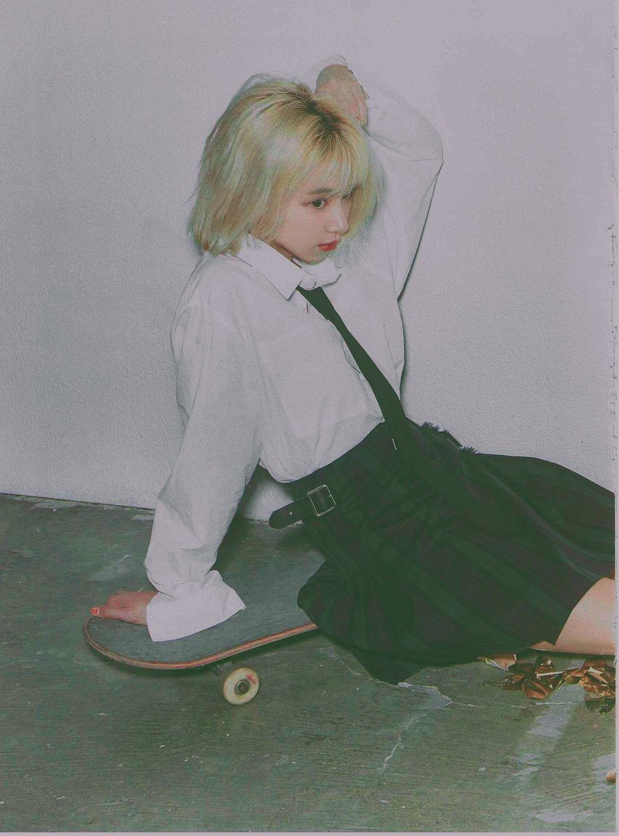 berrychaengiee's tweet photo. CHAEYOUNG DOMINATION <33333 https://t.co/mrRlGz6Ssc
