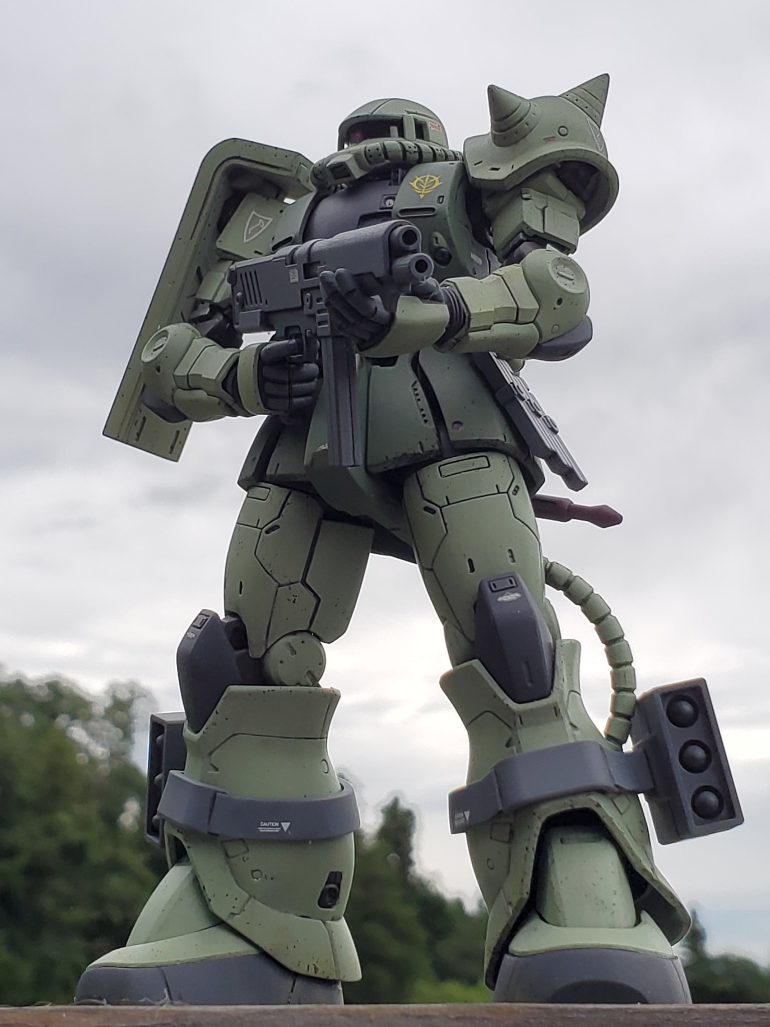 即決】MG 円く ミサイルポッド ザク ガンダム ガンプラ 完成品 即決】MG 円く ミサイルポッド ザク ガンダム ガンプラ 完成品