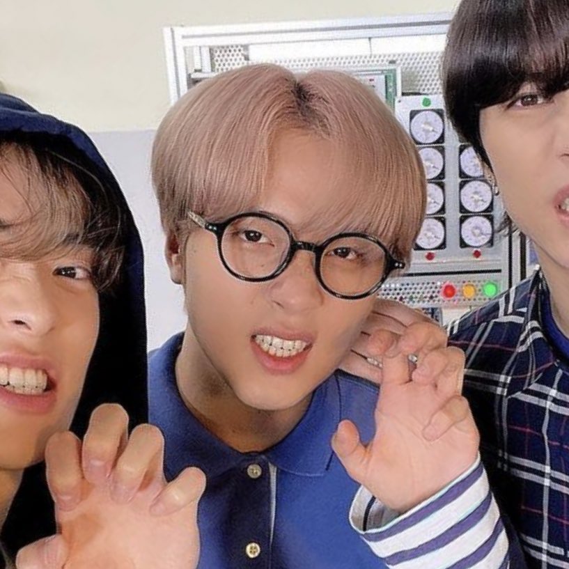 보니 tweet media