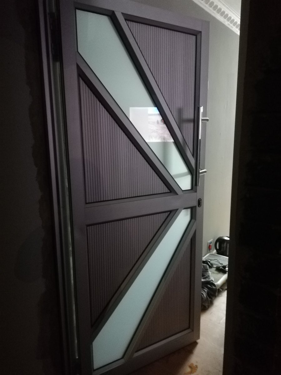 thozzmaniac's tweet image. #DJSBU @ZitoProjects Please retweet. We are based in Mdantsane, Eastern Cape,We deliver anywhere in the country. Just provide us with a Quote and we will be happy to assist you. thozama@zitoaluminium.co.za
zitoaluminium.co.za