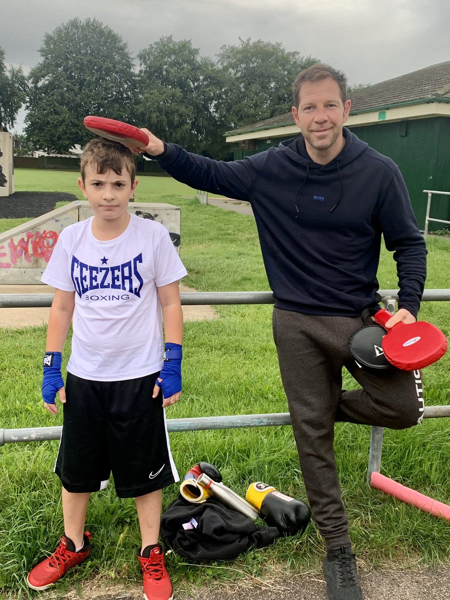 Nice early morning 🥊🥊 session for my youngest son with <a href="/EMatthewsboxing/">Elliott Matthews 🥊</a>