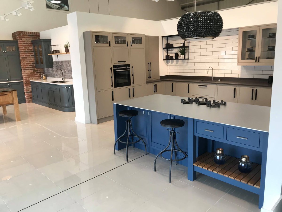 OUR SHOWROOM IS OPEN 10AM - 4PM ALL WEEKEND...

So why not drop in for a coffee and take a look around our purpose-built showroom nestled in the heart of North Yorkshire. Speak with one of our expert designers today: willowluxurykitchens.co.uk/book-a-consult…

#weareopen #showroom #kitchenshowroom