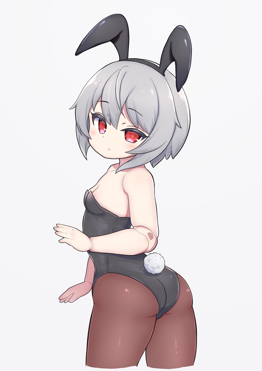 今回はモビちゃんに着てもらいました!
 #デスクトップアーミー #バニーの日 