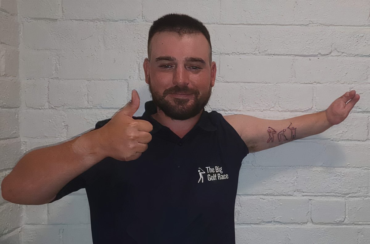ProstateUK's tweet photo. As a one-armed golfer, Ray was particularly inspired by #TheBigGolfRace logo and decided turn it into a tattoo. It looks brilliant!

Ray raised over £1,100 with his golfing marathon, in memory of his grandad. 💙 

⛳ Get involved: https://t.co/lmrv7oDV4D https://t.co/bpA2CODRTZ