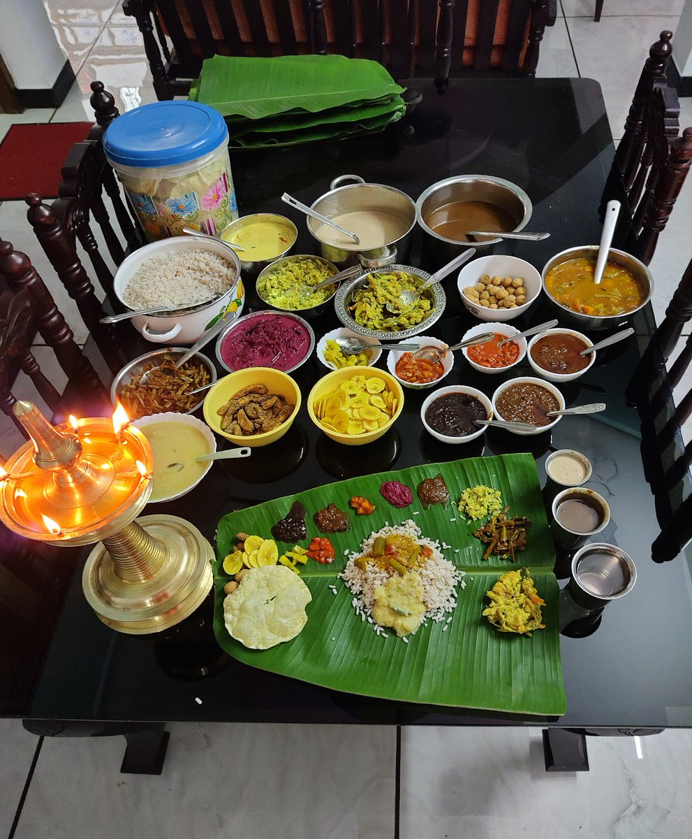 hpharip's tweet photo. 🏵️ Happy Onam 🏵️
#COCONAM21 https://t.co/pLBVfAzDc5