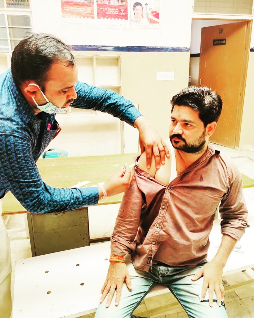 jitendra_abvp's tweet photo. 1st_β
Time_2nd_Dose #done β
Today Officially #vaccinated #completeDose @PMOIndia @WHO @narendramodi Thank u π @BJYM @DrAntulTeotia @izeenatrana @TajinderBagga @CharuPragya @CharulAgarwalRJ @The_NehaJoshi @Rimpal_17Rimpal @Harshiniatul https://t.co/PREfLAePlw