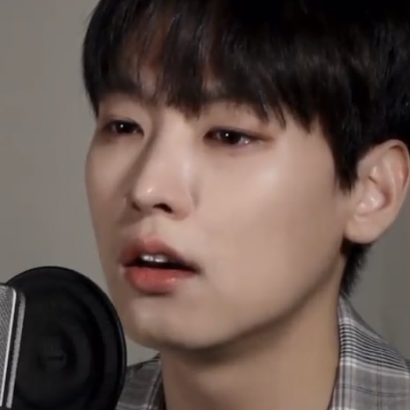 chestnutsrain's tweet photo. https://t.co/GQjTe8bDIo