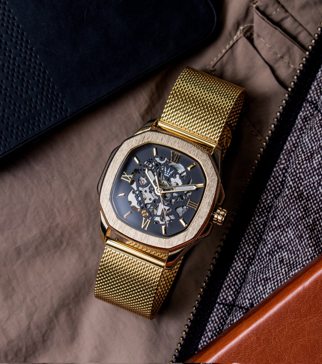 RichBlackafrica's tweet photo. #StandTallStrideOn
Why Wear a Second Copy on Your Wrist and you can Easily Purchase an Original Copy of The Finest and The First Kenyan Premium TimePiece Brand #richblackafrica
For more info call 0786676701
#IkoKaziKE #madeinkenya https://t.co/nLcMPCgdiB