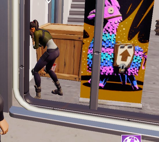 lxrion_shitpost's tweet image. This bitch was not letting us have fun, so i put him into his bum ass place