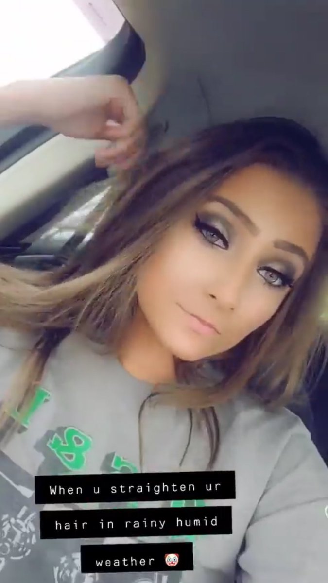 When you straighten your hair in rainy humid weather 🤡