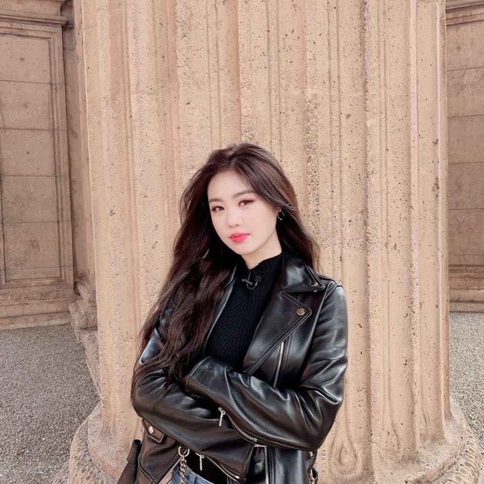 soojin_ir's tweet photo. We love our soojin
#LISTENTONEVERLAND
저희는 포기하지 않을거야, 큐브. 절대로
#여자아이들 @G_I_DLE @cubeunited @CUBEENTGLOBAL https://t.co/TDGiscHFnS