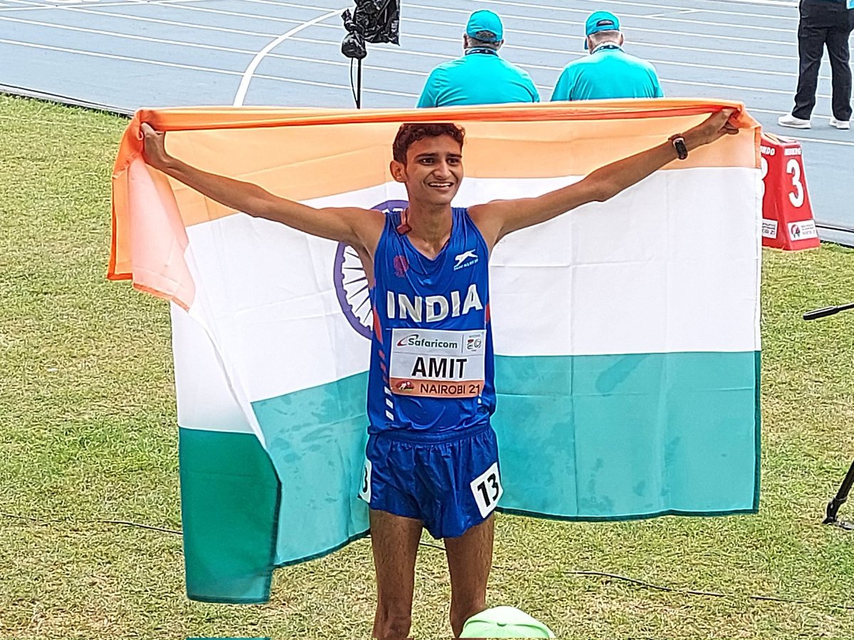India's Amit has won the silver medal in the Men's 10000m Walk at the U20 World Championships. 🥈 Amit finished 2nd in the final with a timing of 42:17.94. #WorldAthleticsU20
