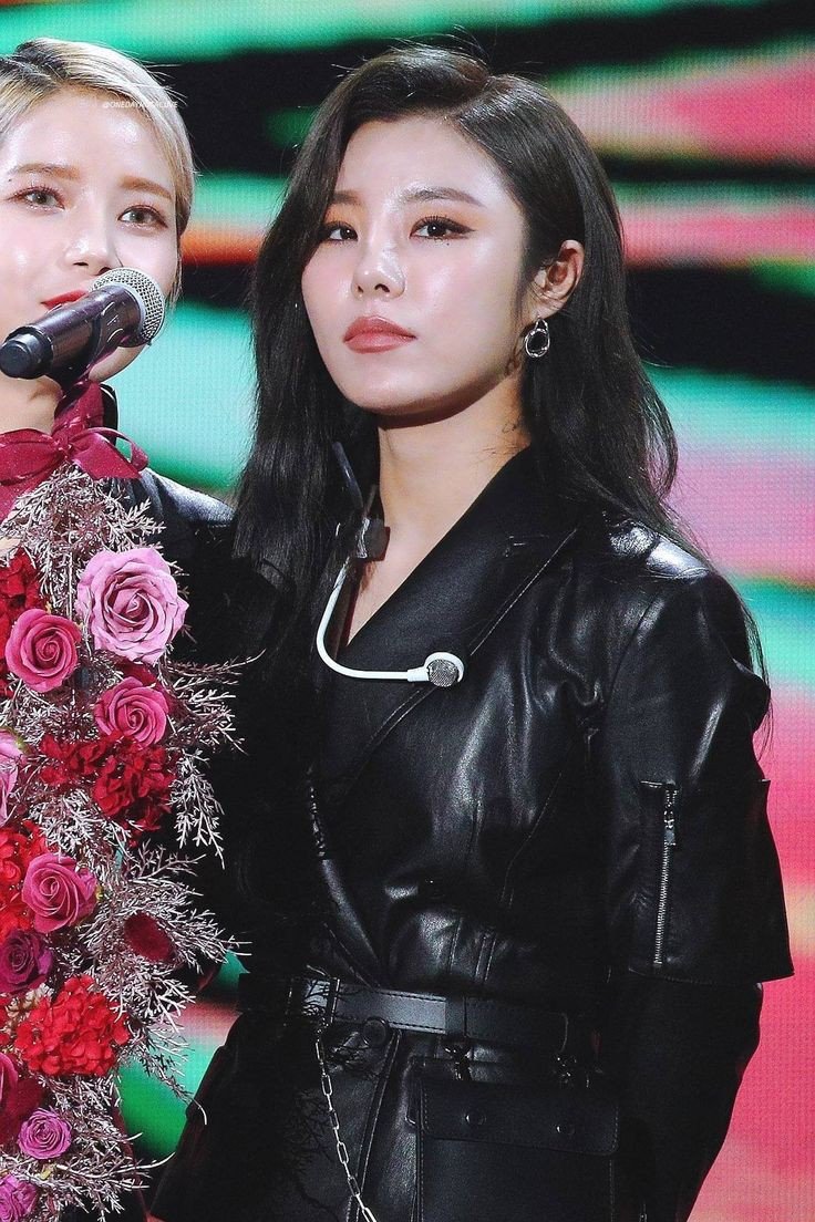 Hourly_Wheein's tweet photo. #WHEEIN #フィイン #丁輝人 #휘인 #마마무 https://t.co/qTcG3Hnt0q