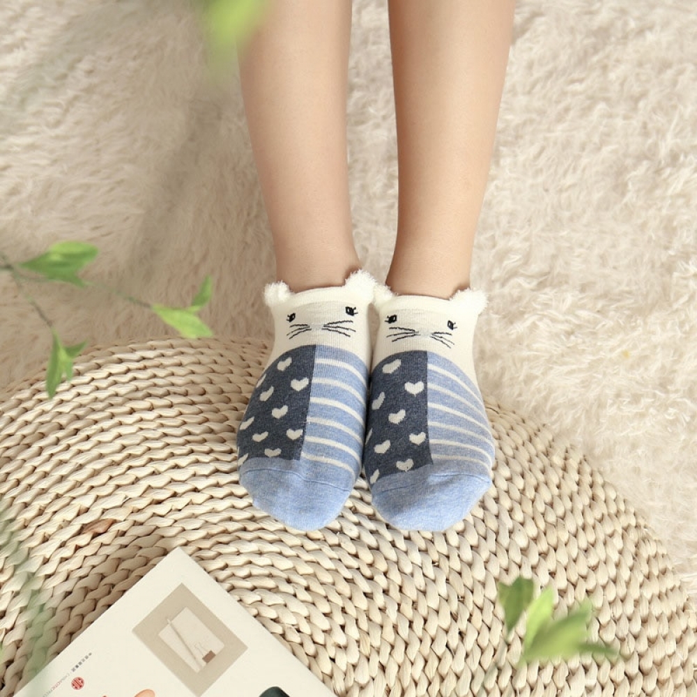 Gorgeous 5 Pairs Animals Ear Plush Ankle Socks. 
Share this ---> topglamlady.com/animals-ear-pl…
Kindly Share Us if you like it!
#bags #makeup #costumes