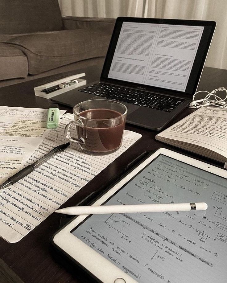 justadreamhero's tweet photo. эстетика учебы 📖
#aesthetic #study #write #books #photo #photography #learningatmosphere https://t.co/lBbE36G0oJ