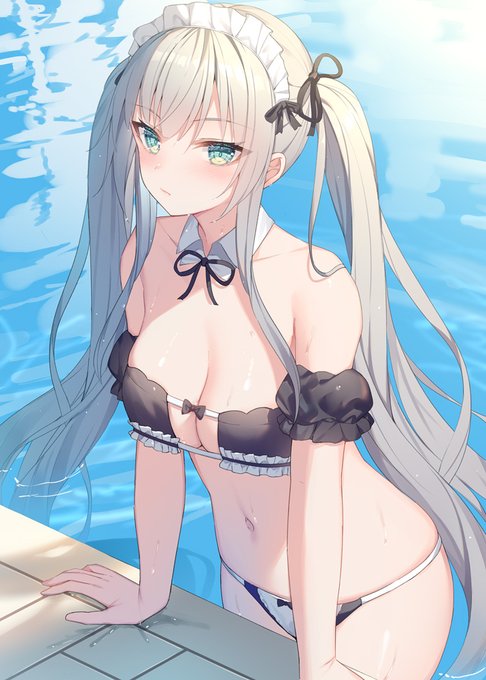 メイドさんの水着 