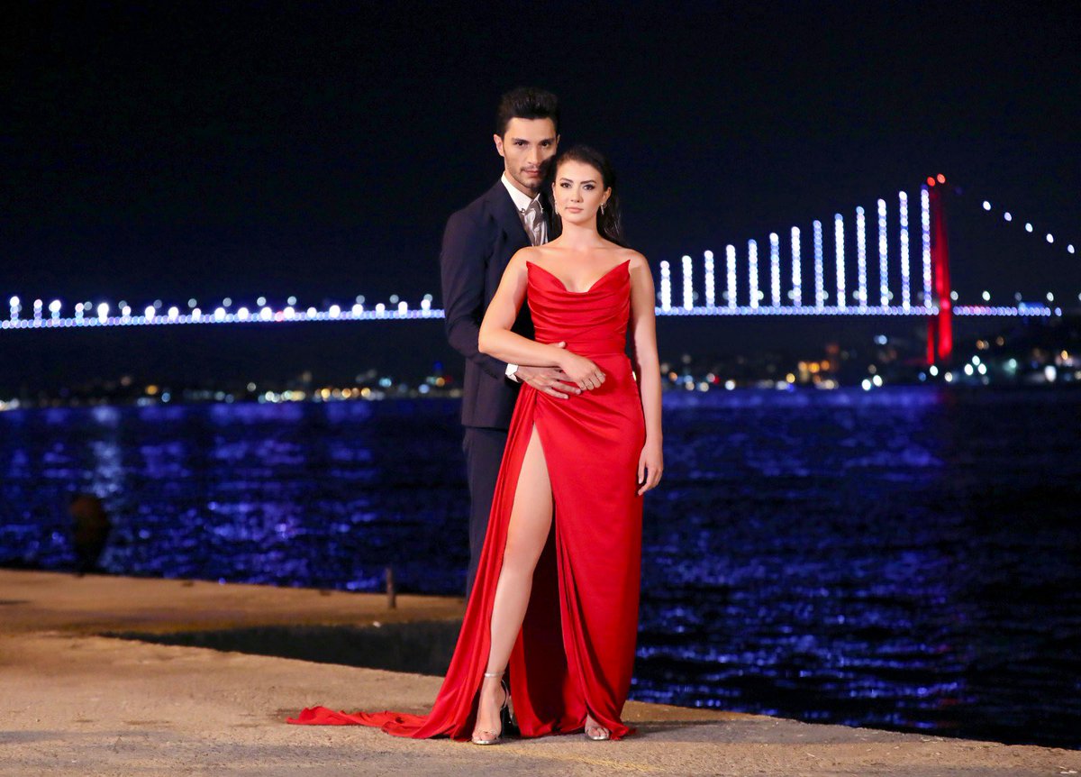 Çok güzeller 
#EsZan #BurcuÖzberk #İlhanŞen