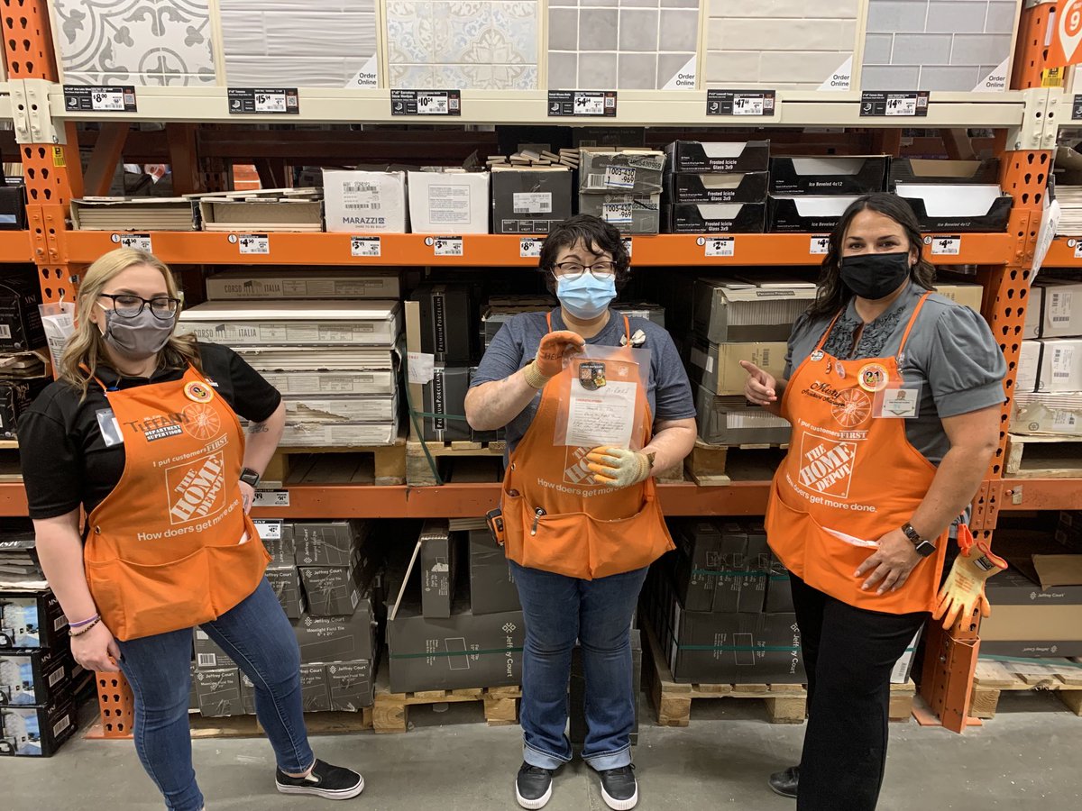 Outstanding job goes out to Carmela in Millworks prime example of a team player! ⁦<a href="/adam_vandebrake/">Adam VandeBrake</a>⁩ ⁦<a href="/665Hd/">Victorville 665 HD</a>⁩ <a href="/SandraR7774/">Sandra V. Renteria</a>