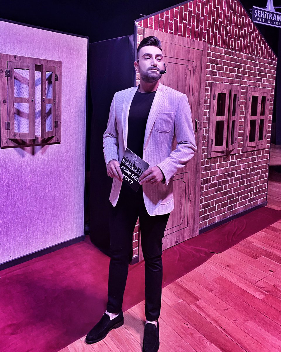 HayrettinGemici's tweet photo. Yönetenliğini yaptığım oyunumuzdan. @Ayird_iBul #AdınıSenKoy 🎭 https://t.co/eS0AjK8CGw