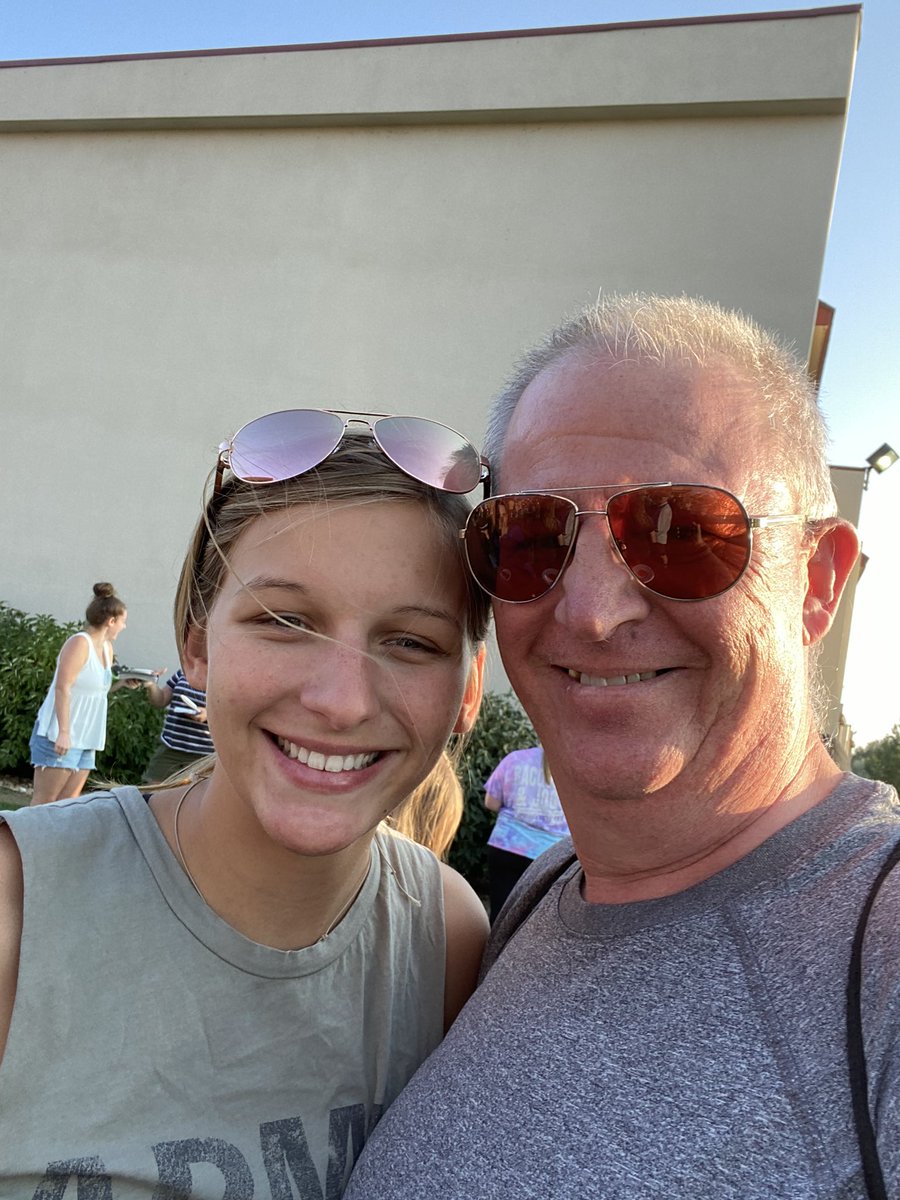 jeffpage2's tweet image. One chapter closes, another one begins! Sending my youngest off to college was emotional, so don’t mind me if I’m a little weepy 😢