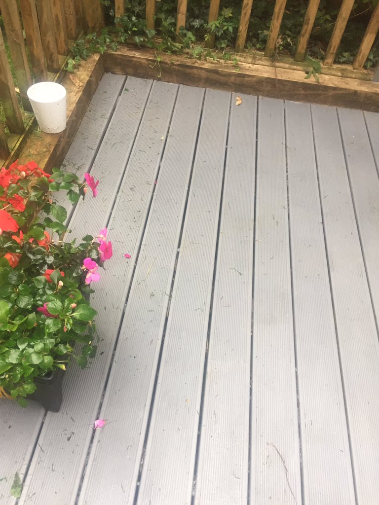 NicholsonStage's tweet photo. A little before and after on decking, looks great! #screwfix #myshed #flowers #cutflowers #wellingborough #weeds #loveplanherbs #chillies #dogstagram #help #love #relax #new #fruit #northamptonshire #allotmentlife #mentalhealth #gardens #birds #roses #seeds #news #shed https://t.co/ykAwKTsFwu