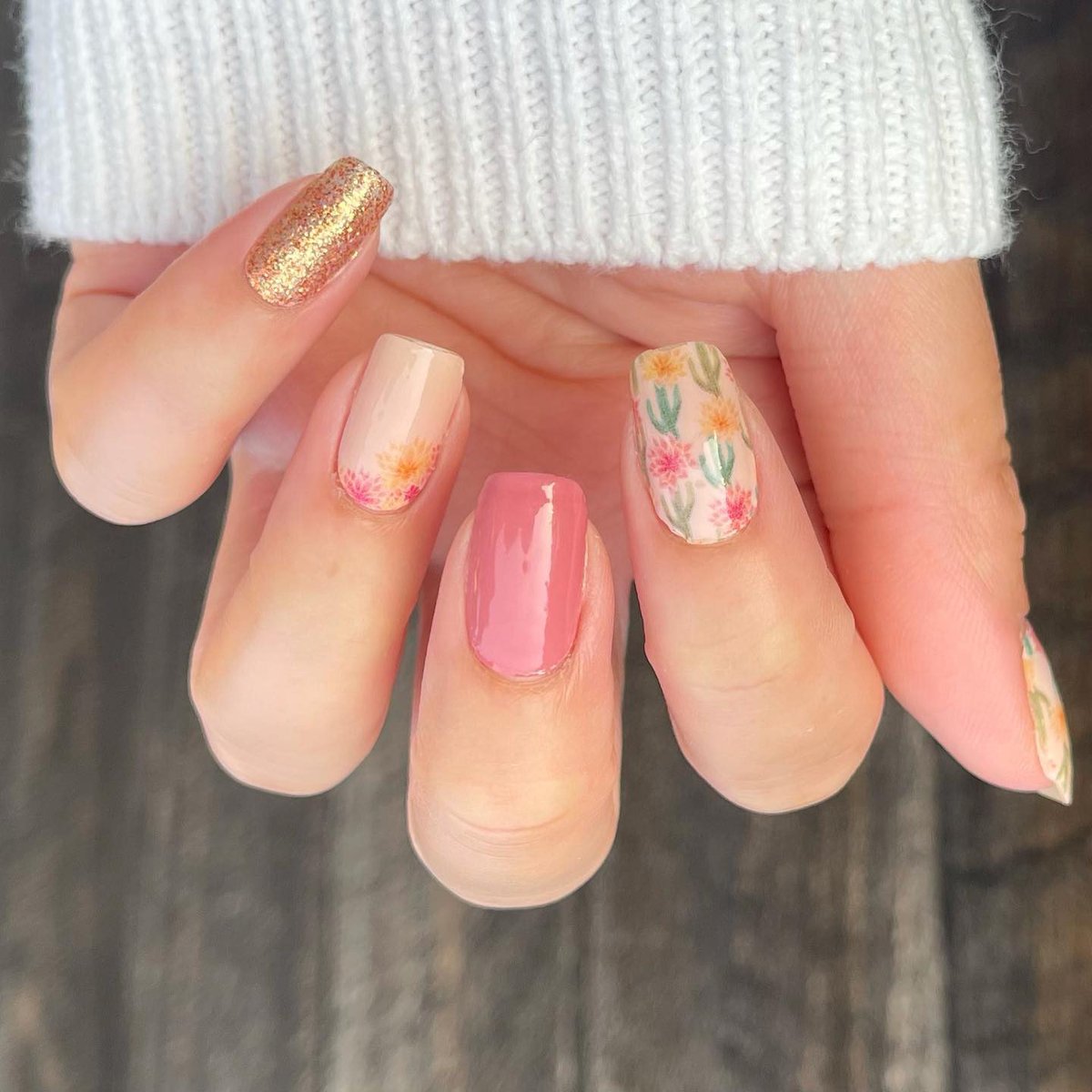 colorstreet's tweet photo. Raise your hand if you've snagged one (or more) of our August Host exclusive sets! 🙋‍♀️ If you haven't yet, there's still time. Contact your Stylist today to learn more &amp; book your Nail Bar. 💅✨
Shades shown: Desert Flora, No Way San José, and Mojave Gold.
(📸: @polishedwolfe) https://t.co/lEfdpwOKQk
