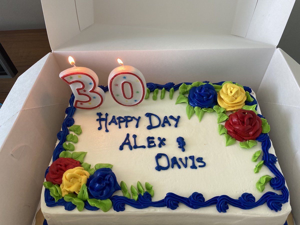 My name is Alex Davis. Yesterday was my 30th birthday. This was the cake my boyfriend got me. Ho-ly Schitt. @themeparkjosh