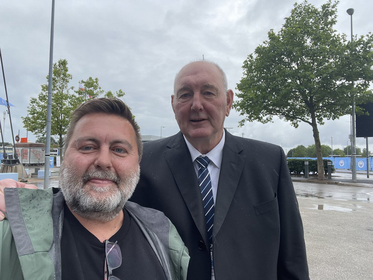 AviationBlue's tweet photo. What a legend! @ManCity #joecorrigan https://t.co/bcTM0rA9cM
