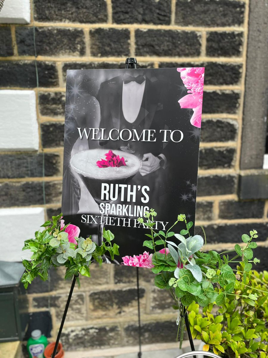 SavingEvents's tweet image. We had an incredible time organising Ruth's 60th #birthday!

The client loves bright pink florals and sparkling drinks, so we created a theme that was just her style. We pride ourselves on making your perfect #event come to life.

Get in touch with us today to plan your event! 💬