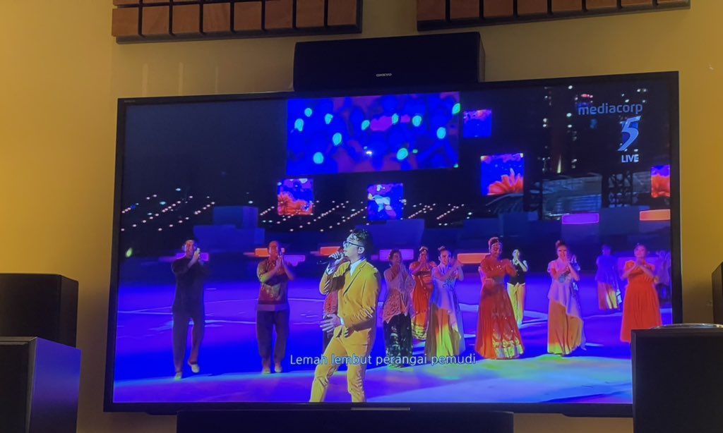 mrbrown's tweet photo. My kids, my wife and I are singing Semoga Bahagia a little too loudly but we don’t care because we love the song.
#ndp #ndp2021 #GrumpyUnclesWatchingNDP #TogetherWeGrumpy https://t.co/IZTBliqHCG