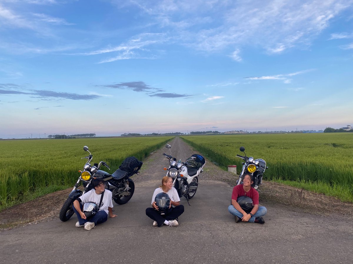 MIFFEE7's tweet photo. 仙台牛タン・福島ハワイアンズ旅行🏍
東京から仙台まで1日で行き牛タン食べて福島のいわきまで戻ってきました!14時間
2日目はハワイアンズで遊んだ後東京まで帰ってきました!6時間
超疲れて超楽しかった❤︎
#バイク女子
#カワサキ
#KAWASAKI
#BARIUS
#バリオス
#バイク
#バイク乗りと繋がりたい https://t.co/M25D286gsO